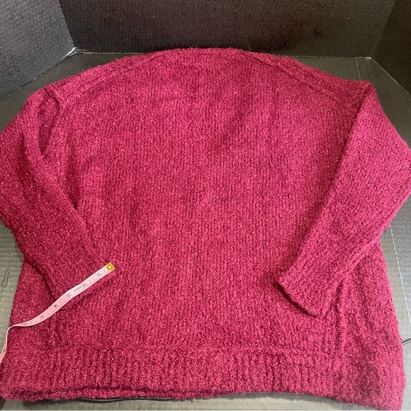 NWOT Free People Lofty Vneck Wine Sweater Size XS OVERSIZED Body, fitted sleeves - Picture 2 of 6